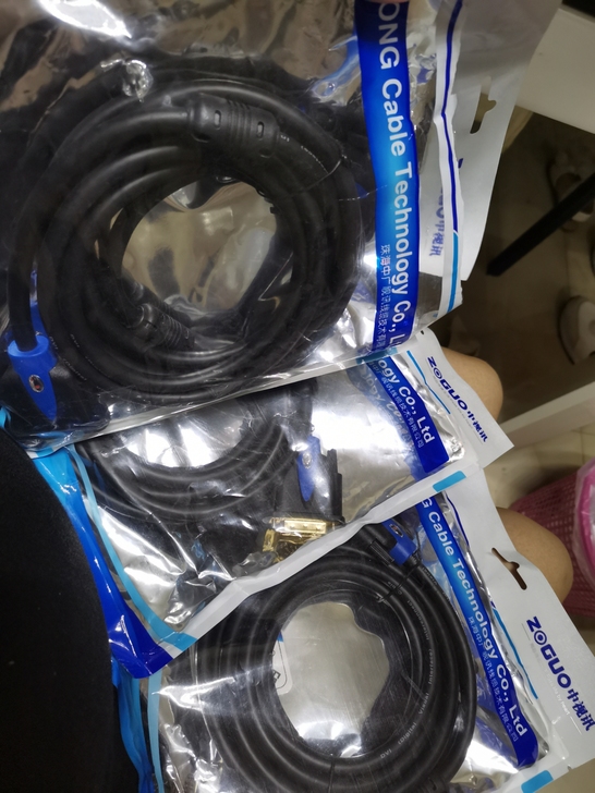 中视讯 DVI线24+1 3米 还剩三个全...