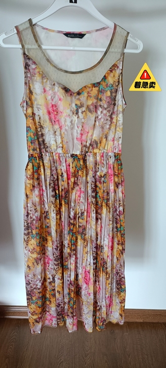 连衣裙M码，便宜甩卖