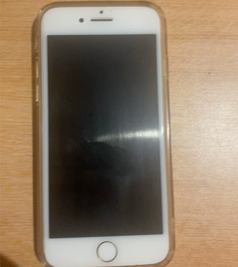 苹果精品小8一个，无拆无修磕碰都没有，用的...