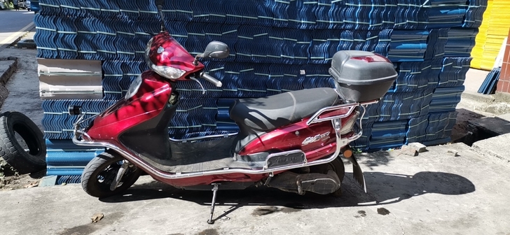 绿源电动车72v