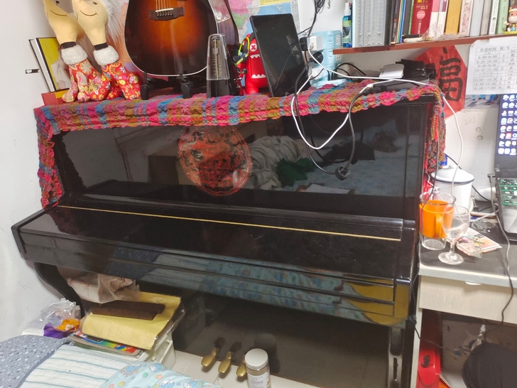 九成新钢琴，自提，