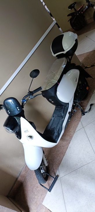 绿源电动车  48v  充满电50公里起 ...