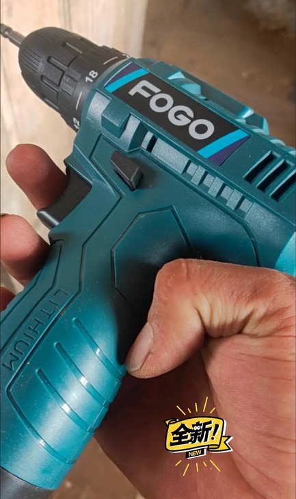 装修队不干了富格锂电钻充电式手钻小手枪钻电...