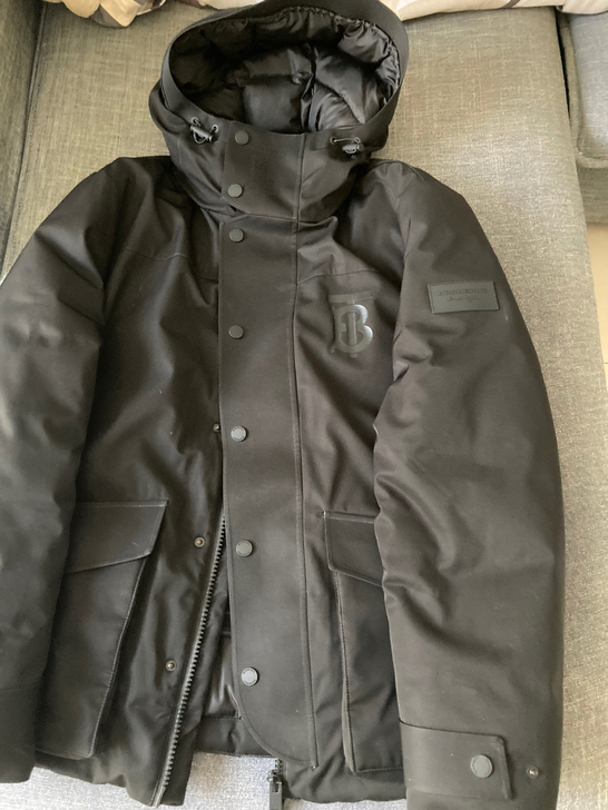 闲置，巴X丽羽绒服，185码，9新