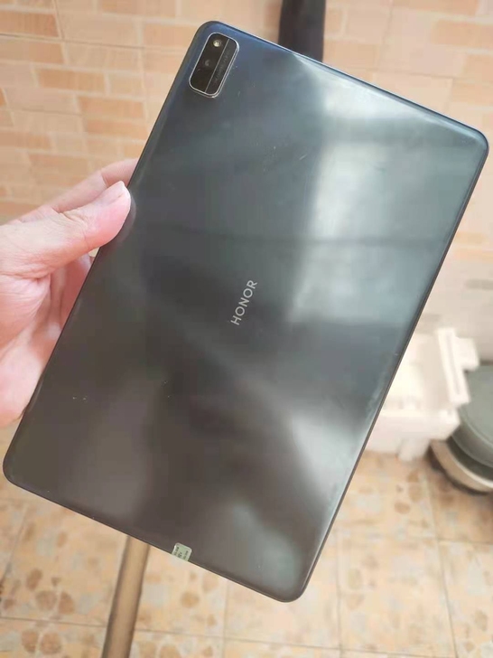 华为荣耀平板v6，10.4寸，6+128