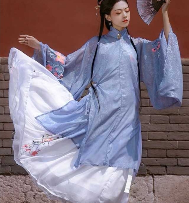 M 五五年 朝花晚  全新