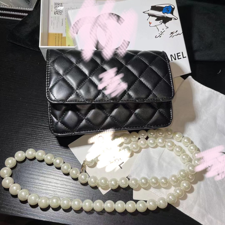 菱格黑色珍珠链条发财包斜挎包