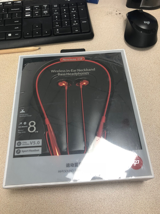纽曼耳机 全新 七夕送男朋友没毛病