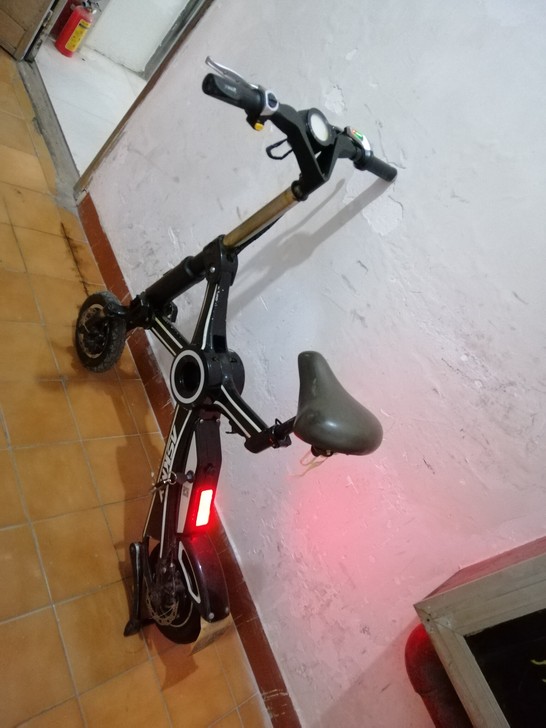恩斯迈X1折叠电动车,一切正常配原装充电器...