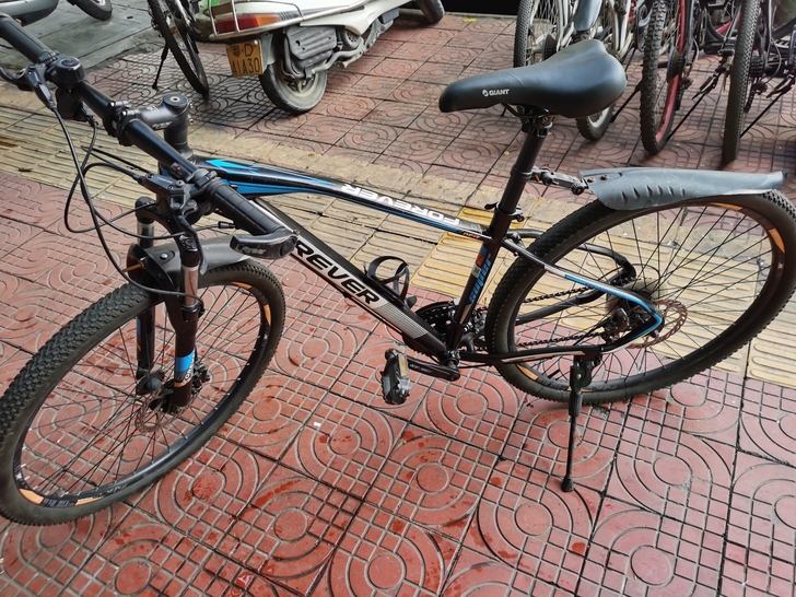 八成新里，27.5寸永久各方面都挺好的