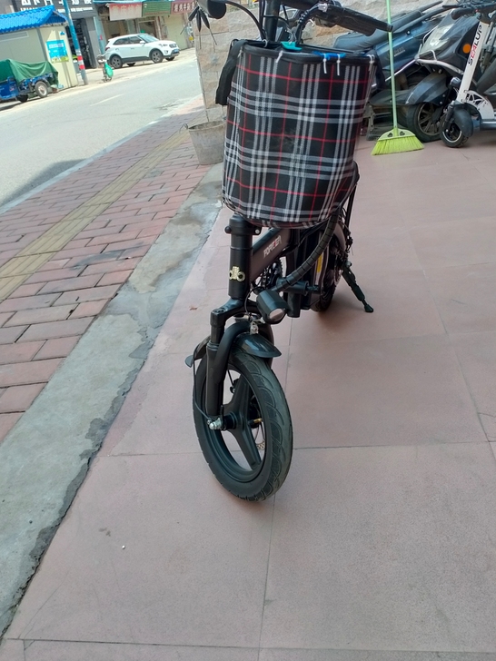 出售一台二手电动车,车子是7月13号买的,...