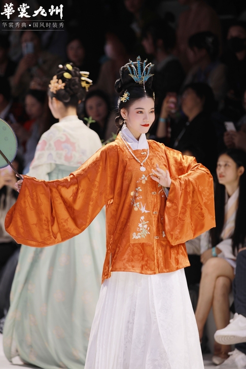 xd价汉服【朝桦庄】【百柿如意】现货汉服日...
