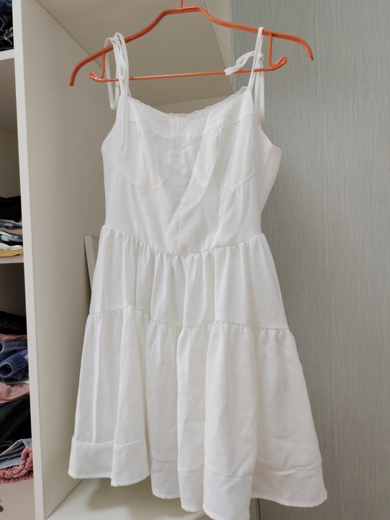 夏季女装吊带小白裙 连衣裙 清纯甜美初恋