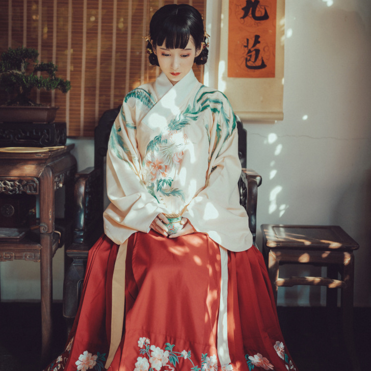 钟灵记凤来仪交领汉服女琵琶袖明制袄裙长袄传...