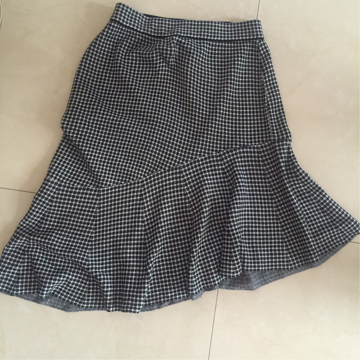 千鸟格鱼尾裙千鸟格鱼尾裙，全新，L码，适合...