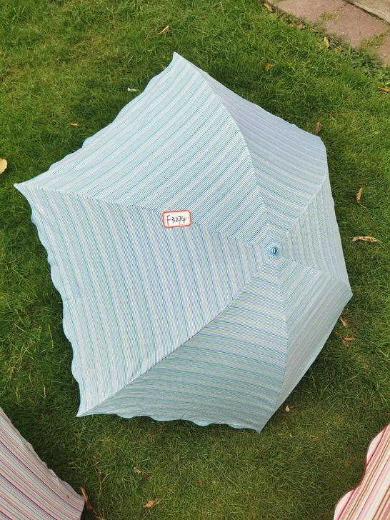 处理一批出口韩国铅笔伞三折伞