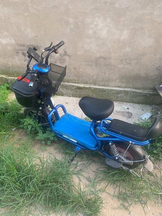 出售二手电动车48V，6月15号换的新电瓶...