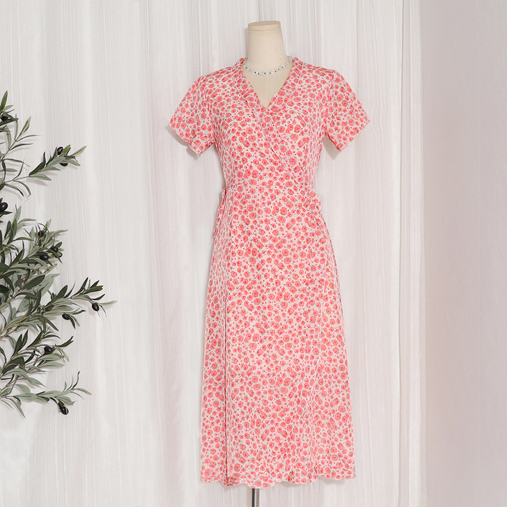 连衣裙全新没穿过