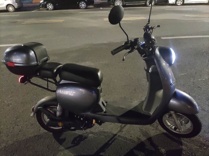 出自用一手棒途E2都市版，有app，走了八...