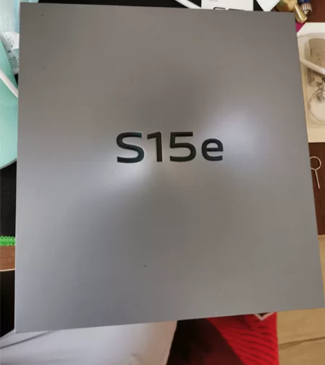 vivoz5x,6+64骁龙710 后盖正...