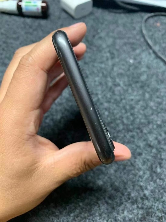 原装国行11  64G 橙色一般