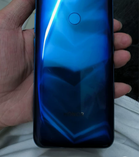出荣耀v20，6+128，幻海蓝，手机无任...