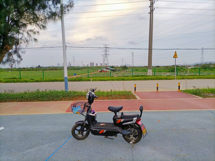 小型电动车，八成新，需要的联系我