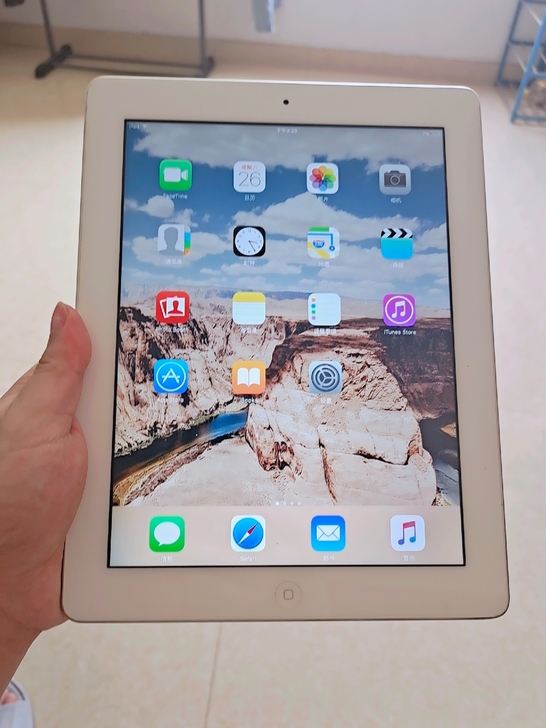 女生自用闲置平板ipad 9成新苹果平板电...