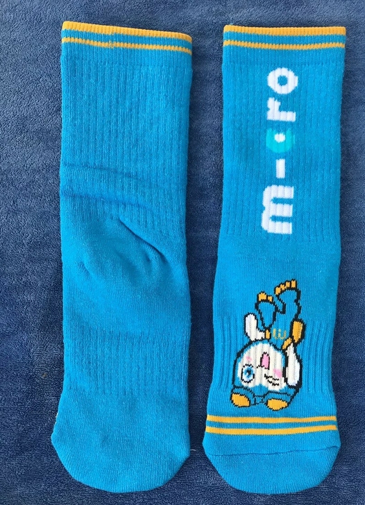 瑞士micro迈古米高轮滑袜粉、蓝两个颜色...