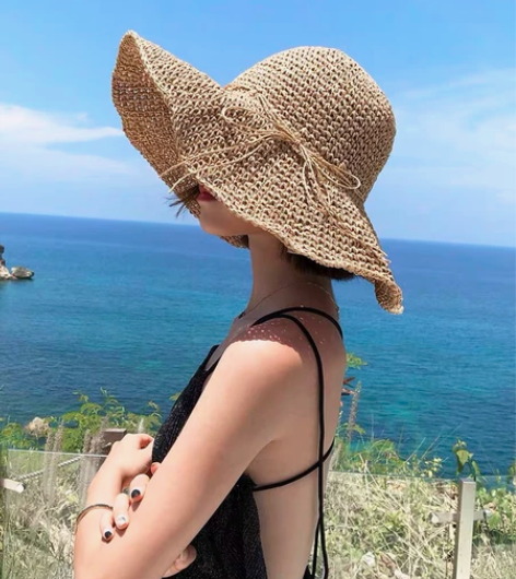 时尚草帽 入手渠道：淘宝旗舰店 就沙滩拍照...