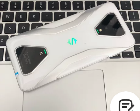 黑鲨游戏手机3 (5G) 高通骁龙865处...