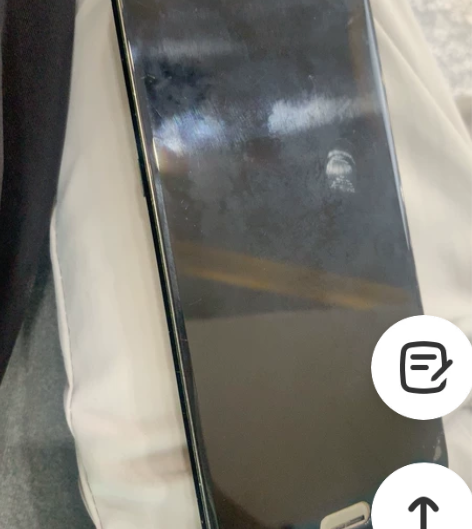 黑鲨1 屏幕裂开 充电偶尔充不进 home...