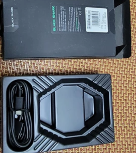 黑鲨冰封散热背夹pro 手机散热器 本来是...