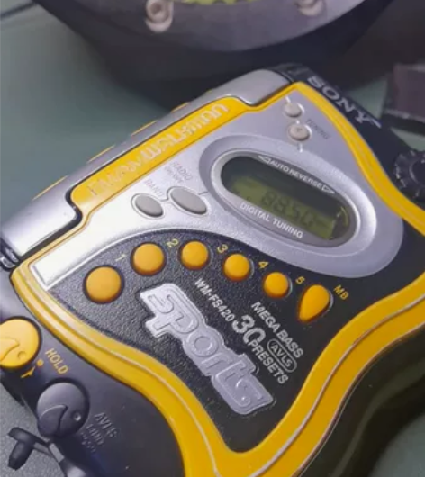 索尼/ SONY WM-FS420 运动款...