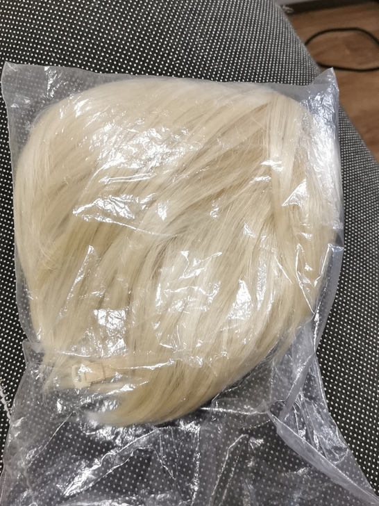 米白色假发,万能cos假发。质量非常好,日...