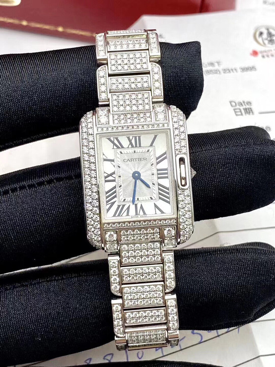 已出 卡地亚坦克系列原钻钻女表 机芯类型:...