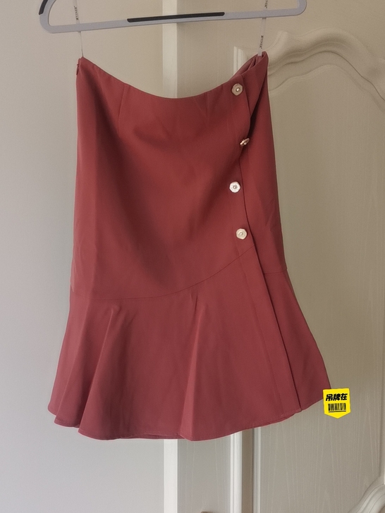 音儿半裙，40-165不量尺寸，全新