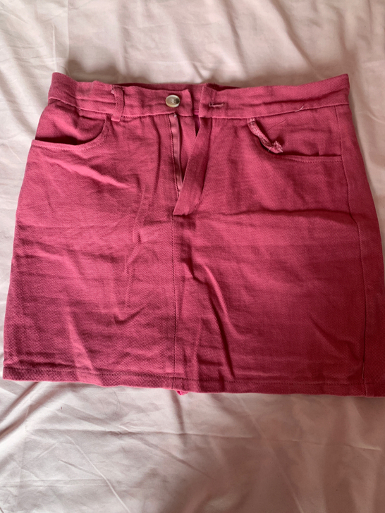 玫红色高腰包臀裙 穿过两次便宜出了