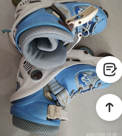 溜冰鞋,安全帽,护膝,护腕。购于迪卡侬。 ...