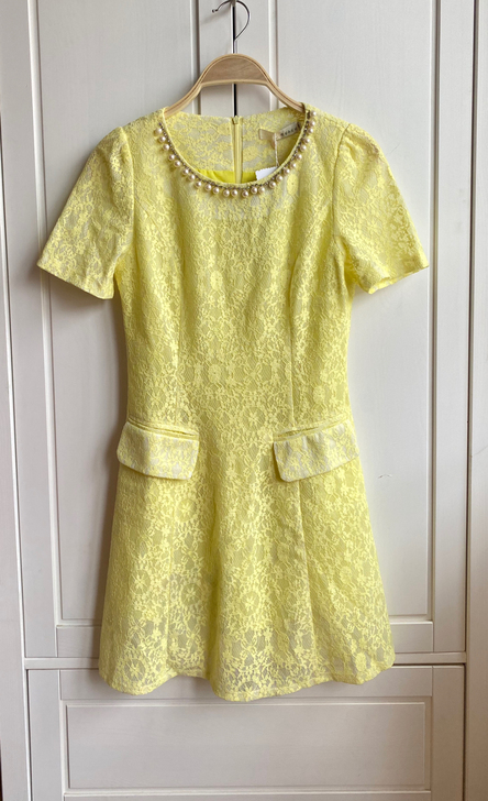 搬家全新蕾丝珍珠韩版嫩黄连衣裙连衣裙