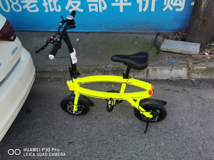 折叠电动车，1800入手，几乎全新，自己配...