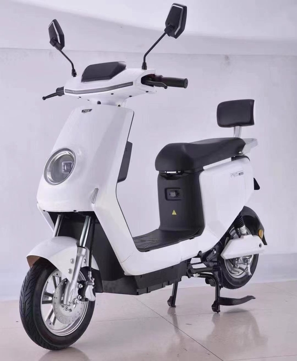 新国标72伏，当天买车当天得牌，随便进市区...