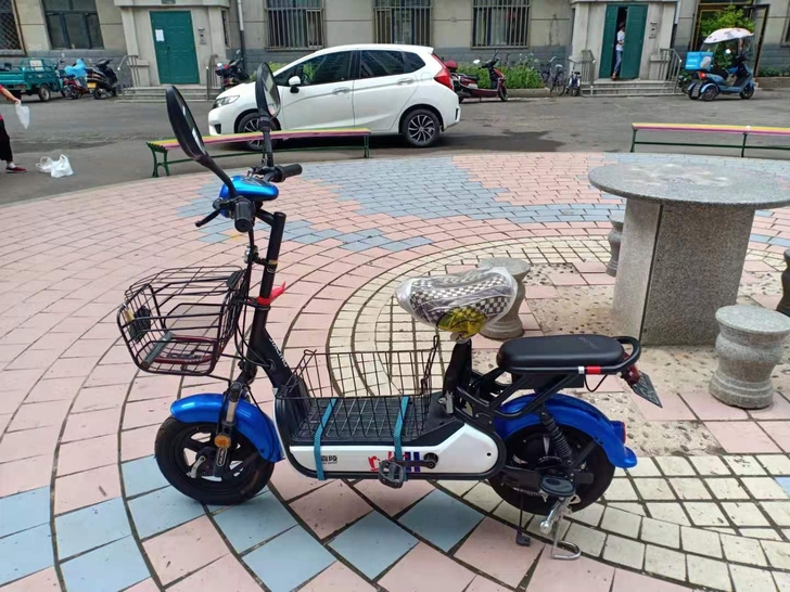 嘉陵电动车，疫情前买的，几乎没用过，证件齐全