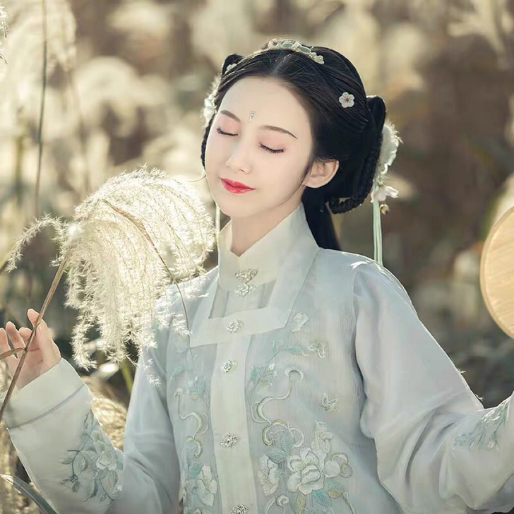 钟灵记汉服 子矜