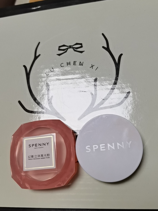 诗佩妮高光修容粉!