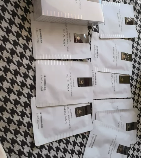 正品！麦吉丽焕颜蚕丝面膜，有效期到2025...