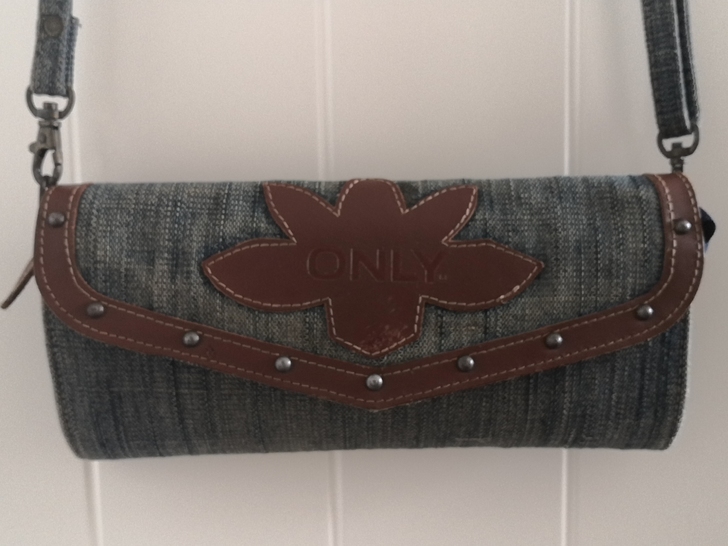 ONLY牛仔包,可斜挎可腋下可手拿,肩带可...