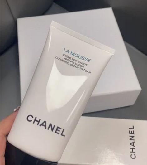 香奈儿洁面洗面奶有购买记录全新未拆封还有两...