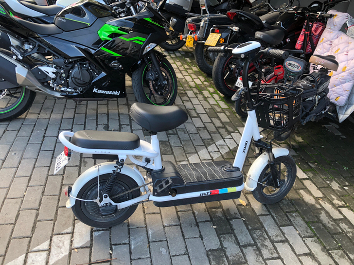小刀电动车618京东买的,现在想换一个故转...