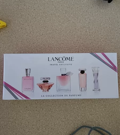 兰蔻香水小样五件套，批号自查日期，应该日期...